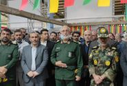 حقایق دوران دفاع مقدس را همه باید ببینیم/ در دفاع مقدس یاد گرفتیم روی پای خود باستیم