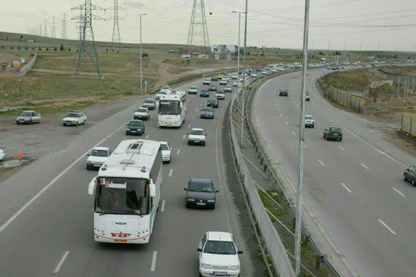 افزایش ۱۷ درصدی تردد در محورهای مواصلاتی استان کرمانشاه    