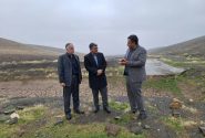 بازدید فرماندار کنگاور از پروژه های آبخیزداری روستای شورچه