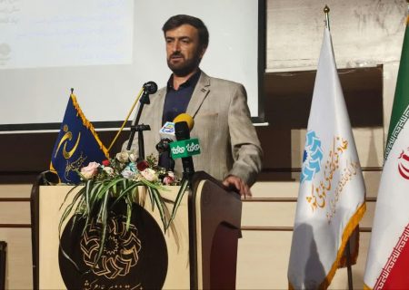 گرامیداشت شهید گرانقدر سید مرتضی آوینی و تجلیل از هنرمندان، به مناسبت هفته انقلاب اسلامی