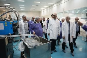 کارگران قلب تپنده تولید و مدیران تولیدی جهادگران واقعی‌اند