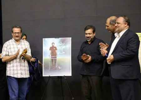 پنجم مرداد نماد مقاومت، ایستادگی و شجاعت مردم /طی ۱۲ روز ۱۰۵ اثر توسط هنرمندان استان خلق شد