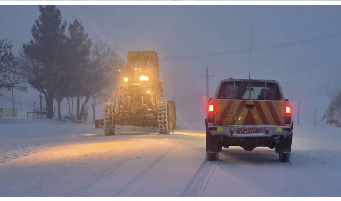 🔹️برف‌روبی ۲۶ هزار و ۵۵۰ کیلومتر باند در جاده های استان کرمانشاه / تمامی محورهای مواصلاتی باز است